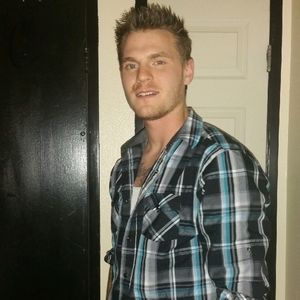 Meet your Posher, Devin